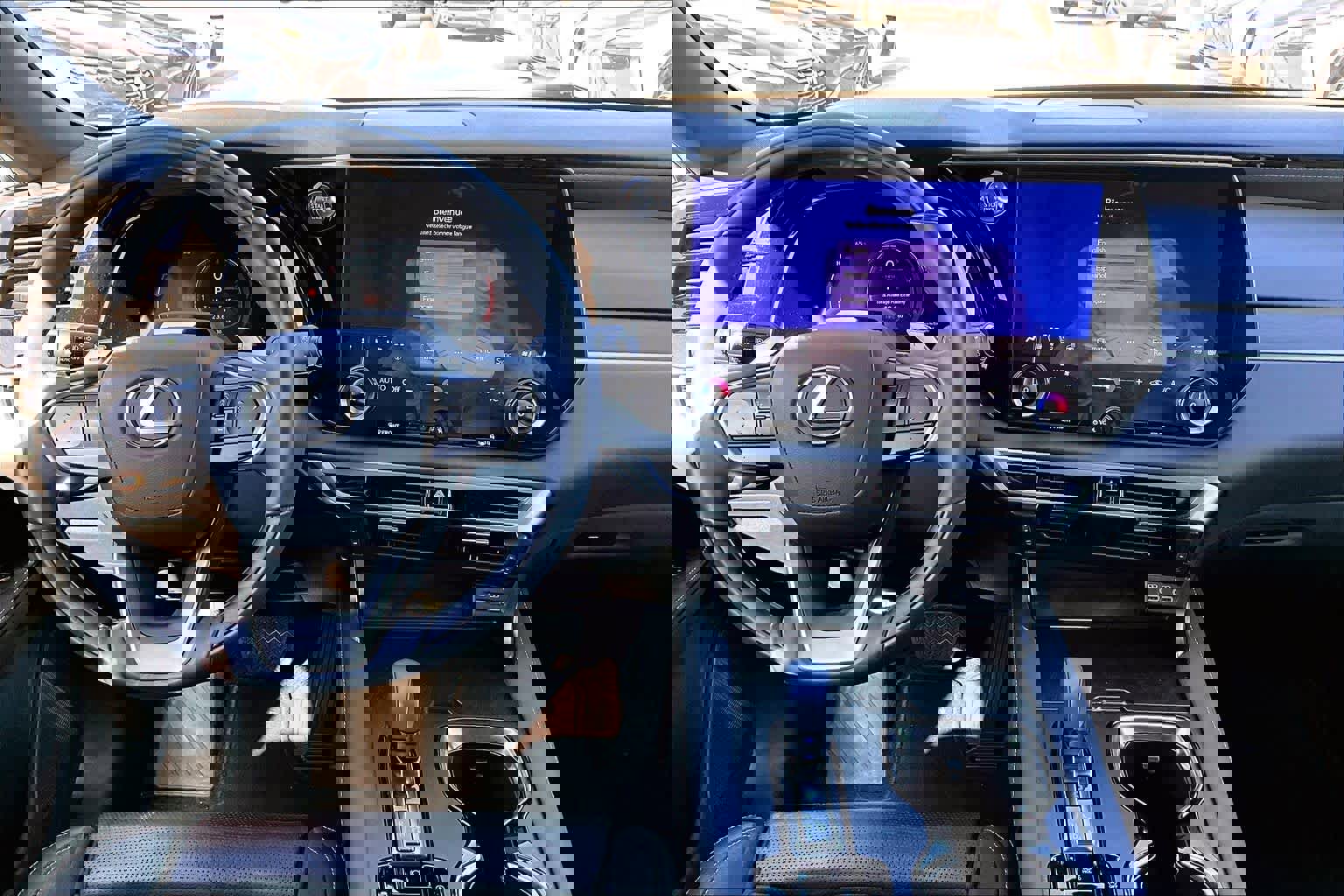 Used 2023 Lexus RX 350 Luxury w/ Cold Area Package image 16