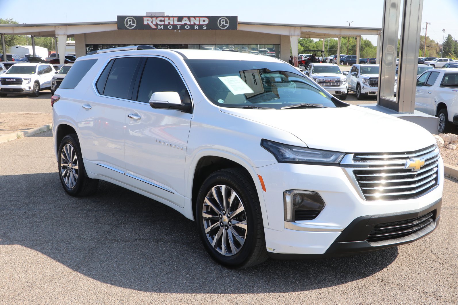 Used 2023 Chevrolet Traverse Premier