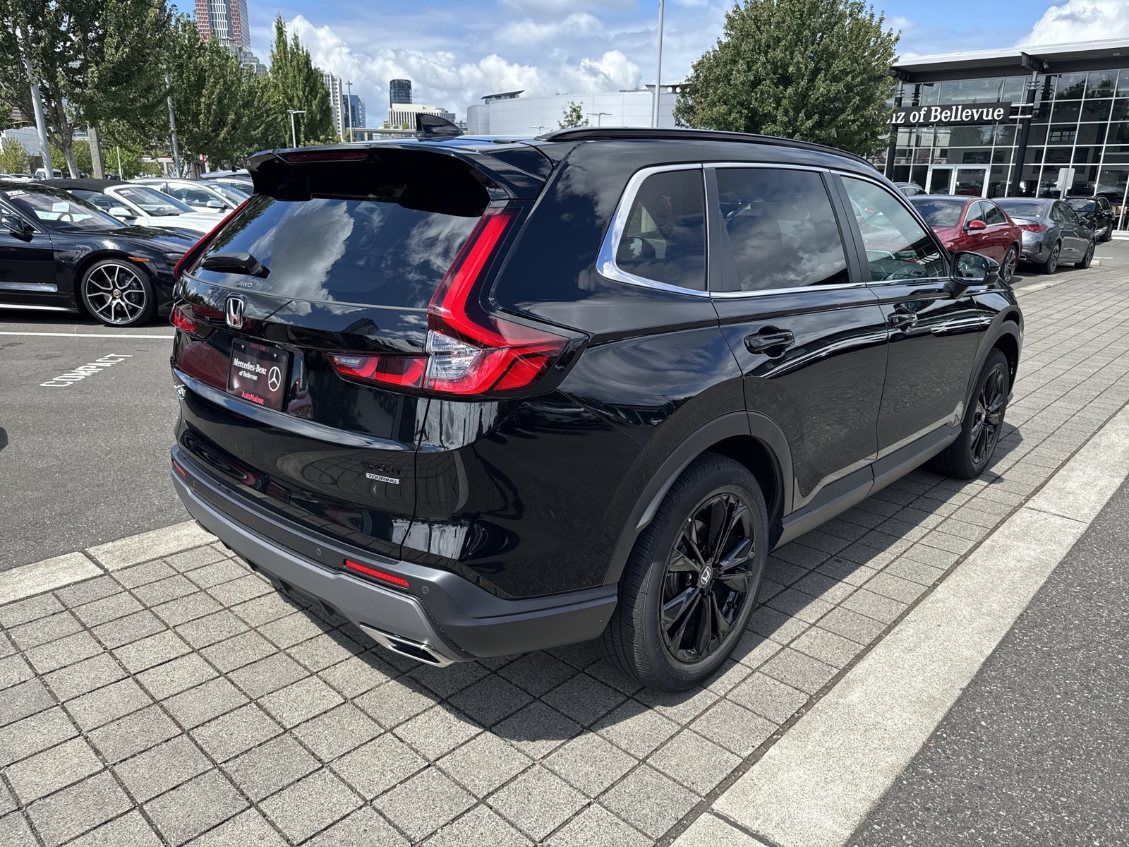 Used 2023 Honda CR-V Sport Touring image 5