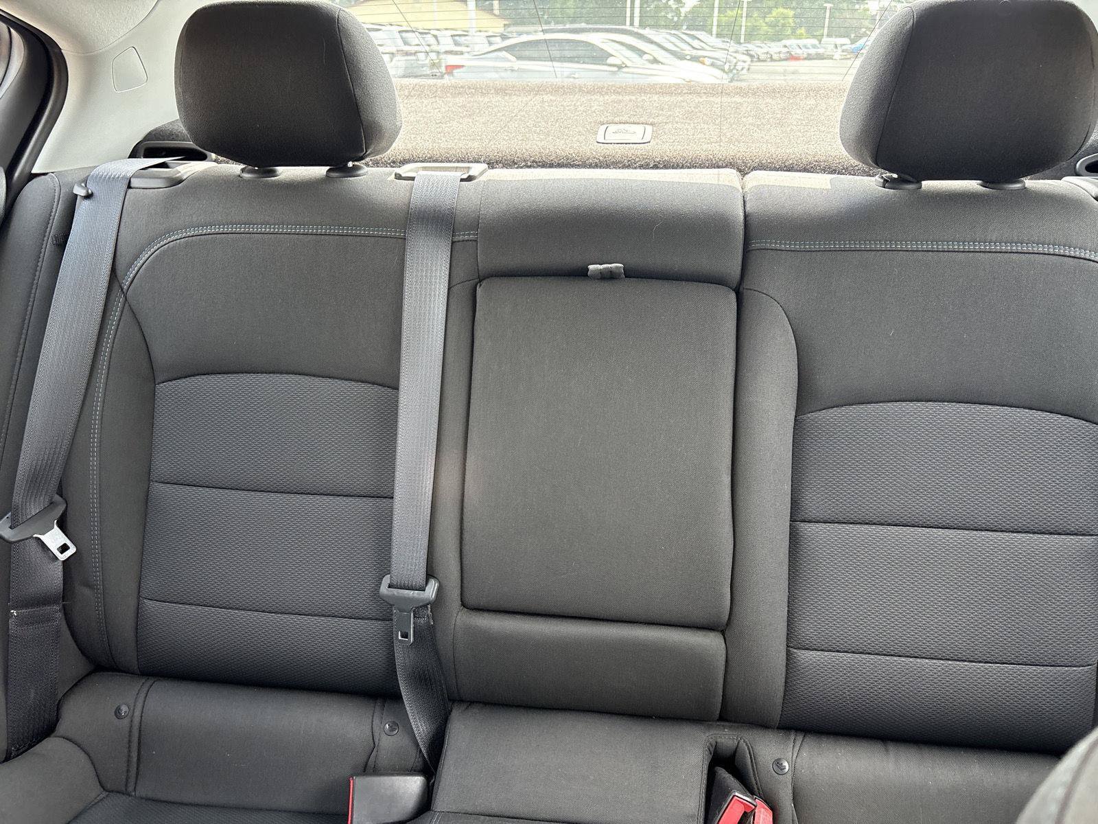 Used 2019 Chevrolet Cruze LT w/ LT True North Edition FWD image 24