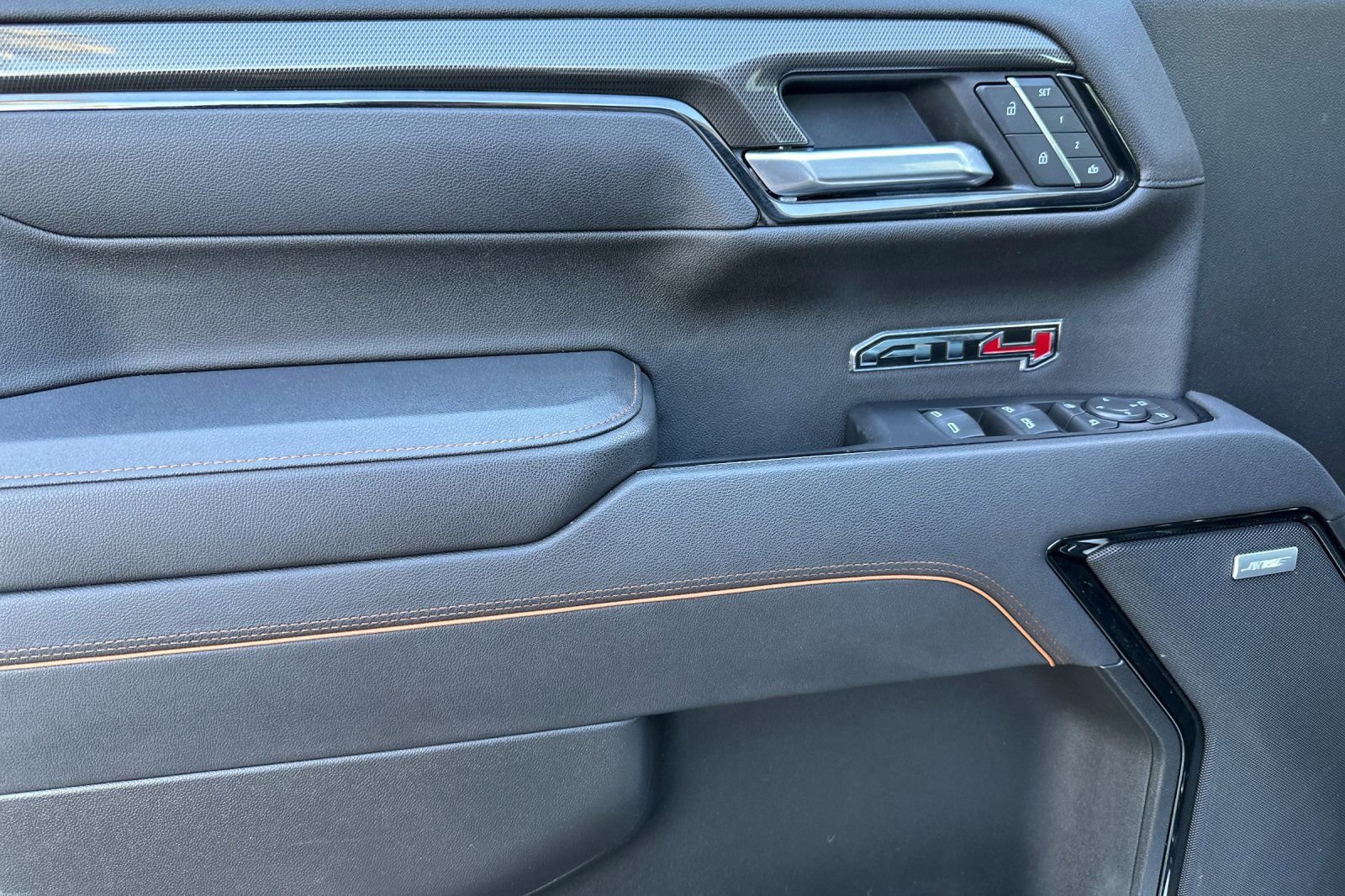 Certified 2025 GMC Sierra 1500 AT4 image 11