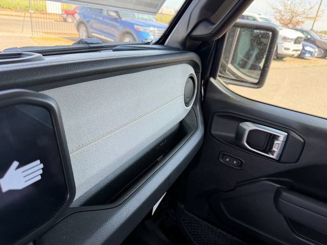 New 2026 Jeep Gladiator Sport AWD/4WD image 21