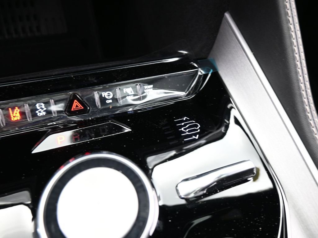 New 2026 Jeep Grand Wagoneer L Limited image 24