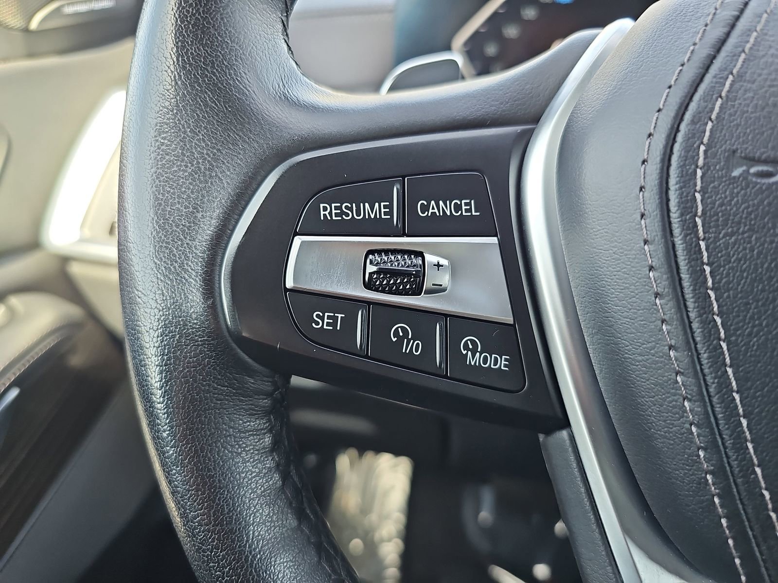 Used 2025 BMW X5 xDrive50e AWD/4WD image 17