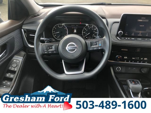Used 2021 Nissan Rogue SV image 19