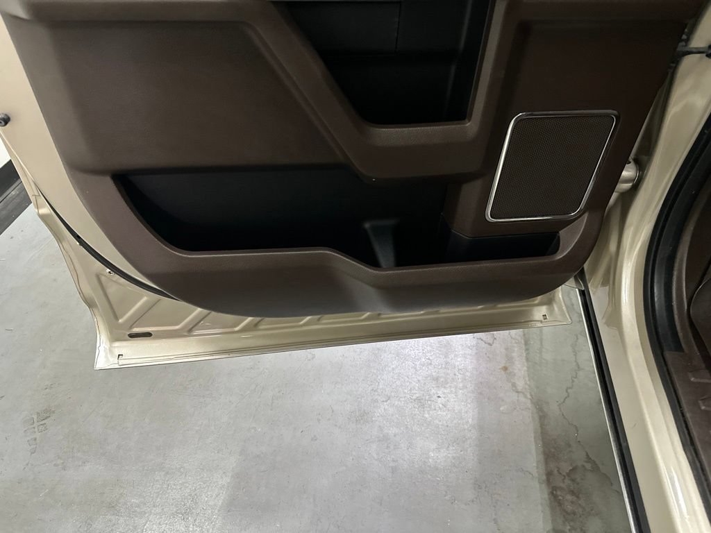 Used 2018 Ford F150 King Ranch w/ Equipment Group 601A Luxury AWD/4WD image 55