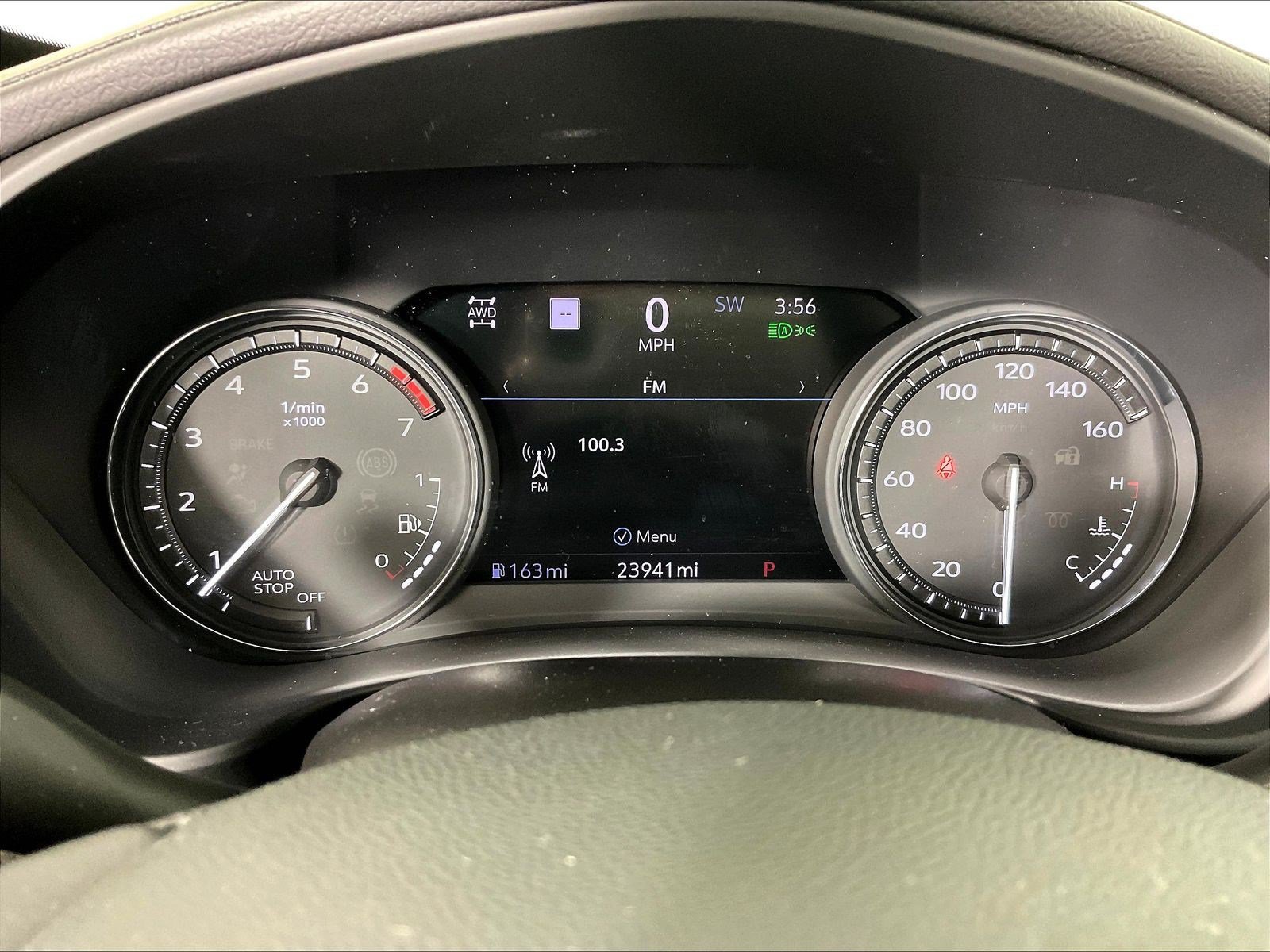 Used 2023 Cadillac XT4 Premium Luxury w/ Technology Package AWD/4WD image 13