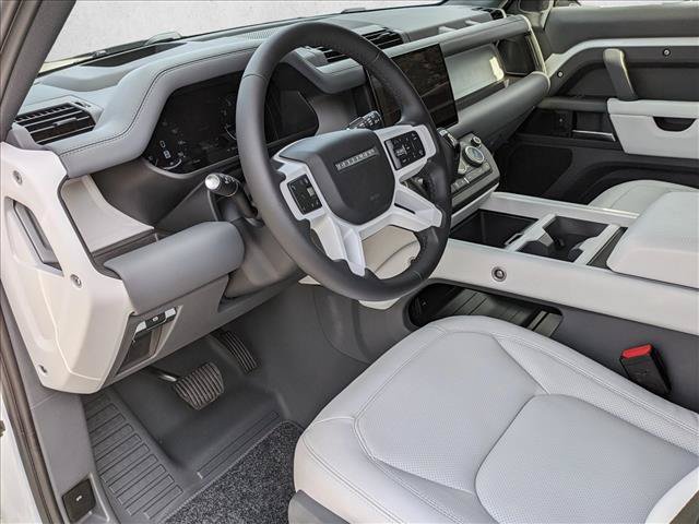 Used 2025 Land Rover Defender 110 X-Dynamic SE AWD/4WD video 2
