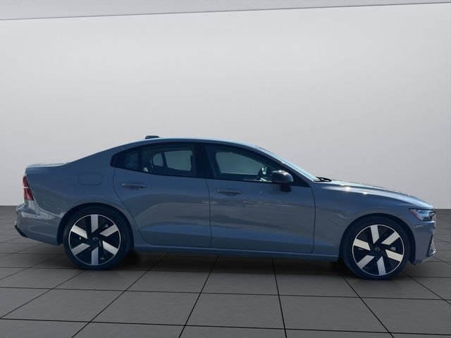 Used 2025 Volvo S60 T8 Ultra w/ Climate Package image 7