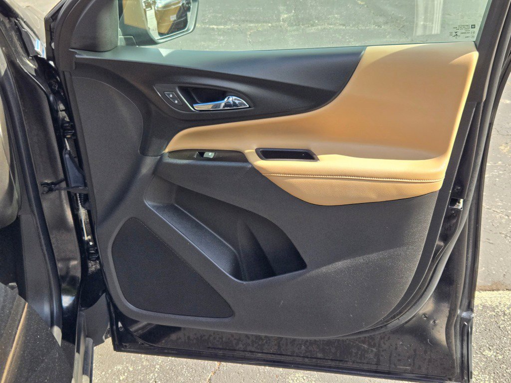 Used 2022 Chevrolet Equinox Premier image 5