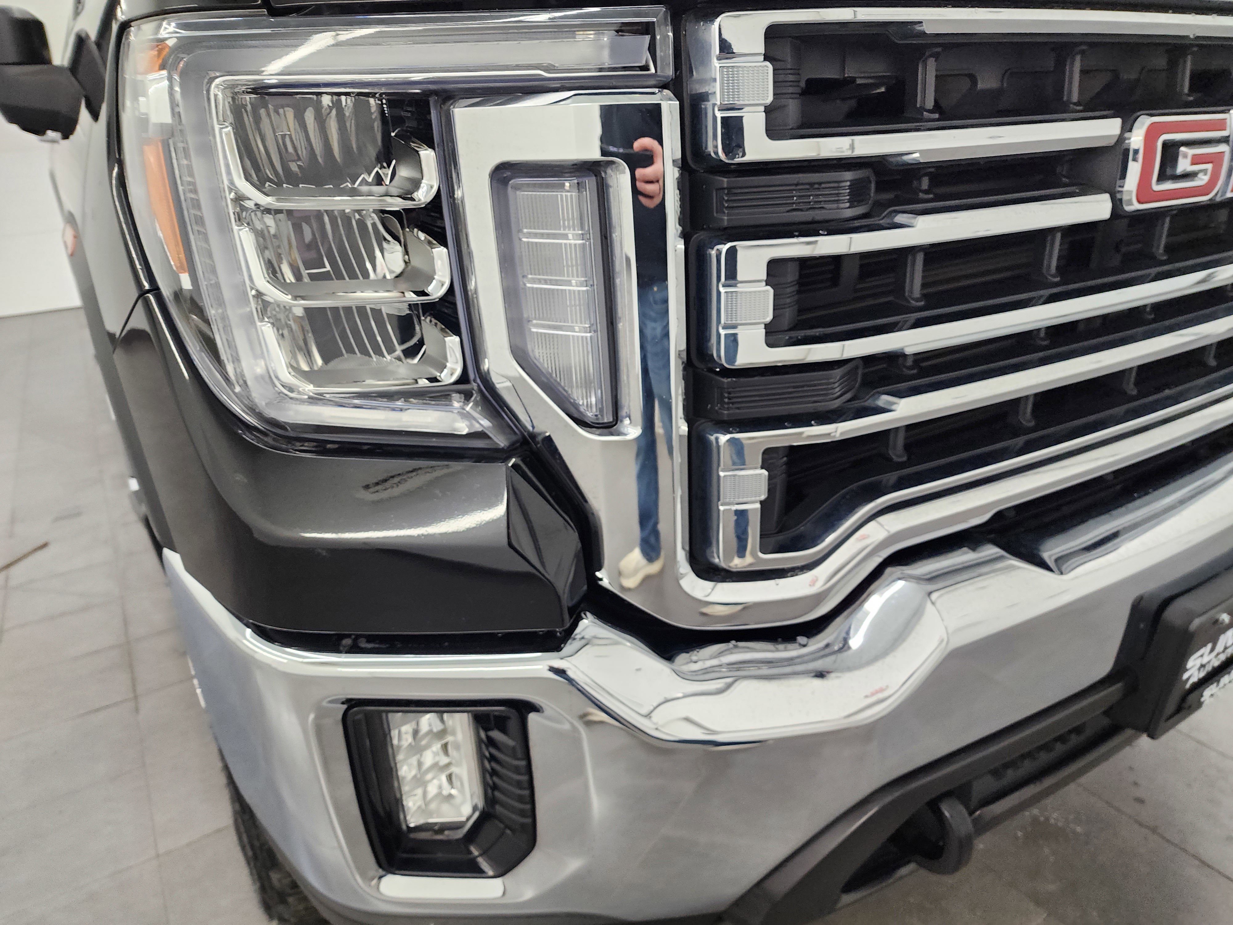 Used 2022 GMC Sierra 2500 SLT w/ LPO, GMC Protection Package image 22