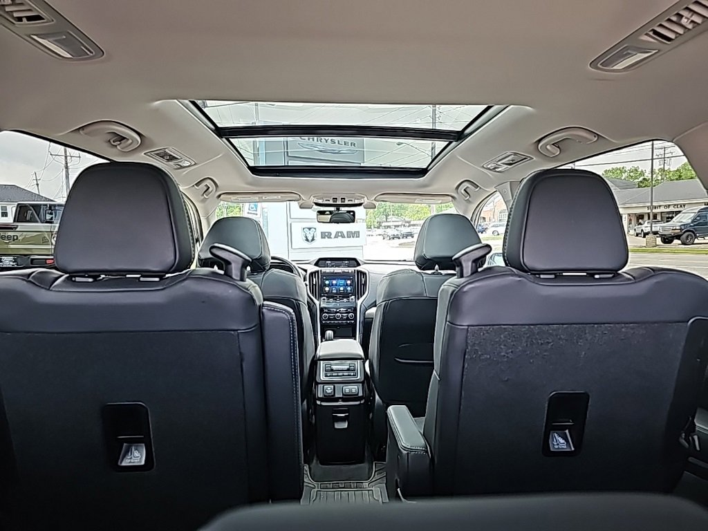 Used 2022 Subaru Ascent Touring image 5