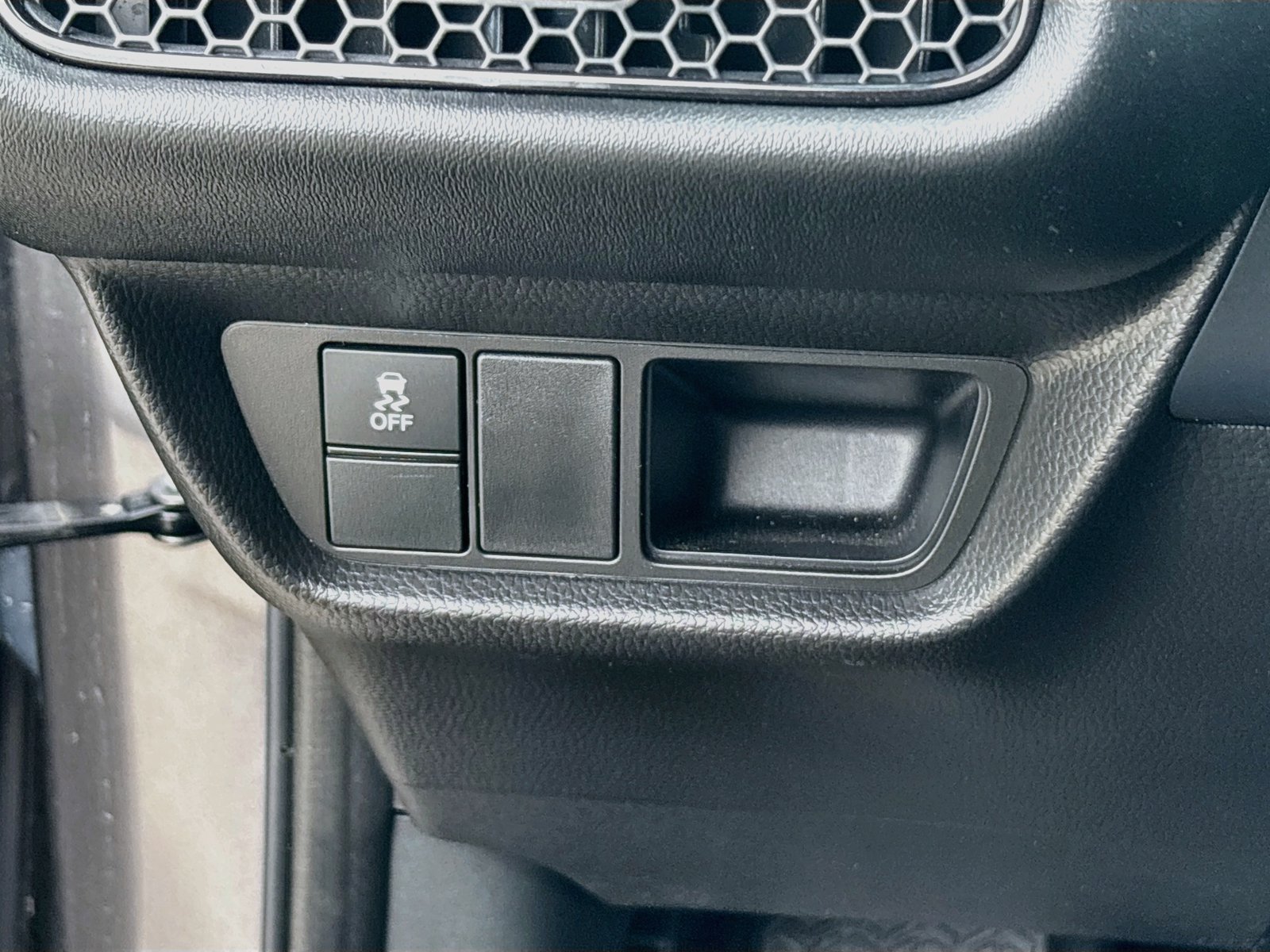Used 2024 Honda HR-V LX image 10