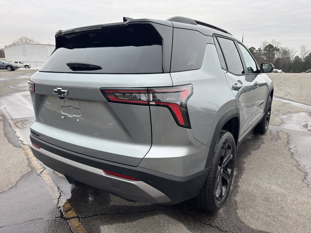 New 2026 Chevrolet Equinox LT w/ Midnight Edition image 4