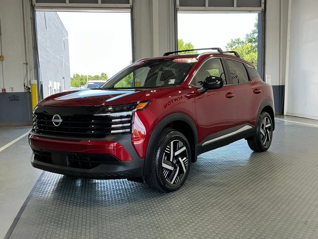 Used 2026 Nissan Kicks SV w/ SV Premium Package FWD image 2