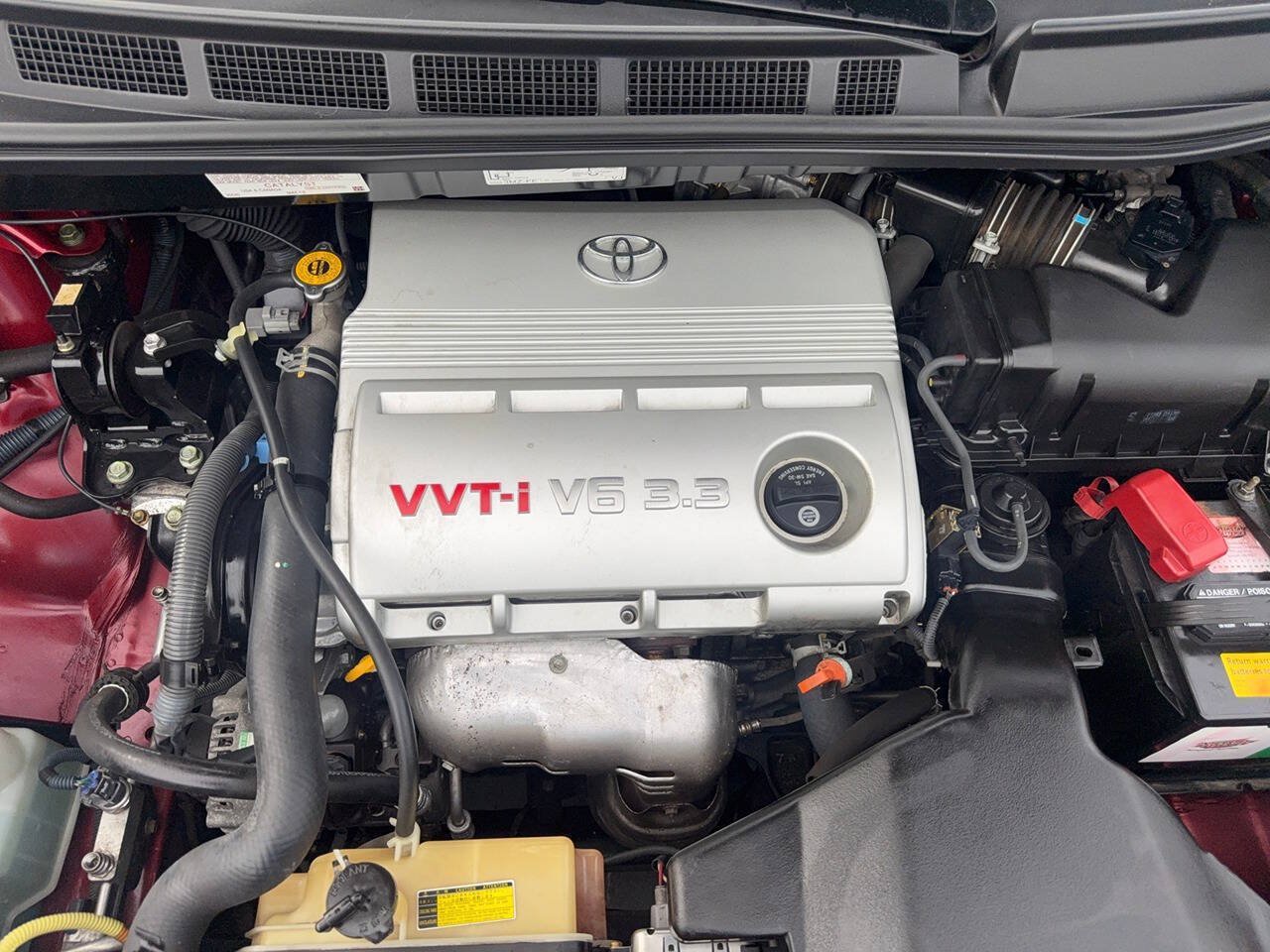 Used 2004 Toyota Sienna XLE w/ XLE Pkg 19 FWD image 34