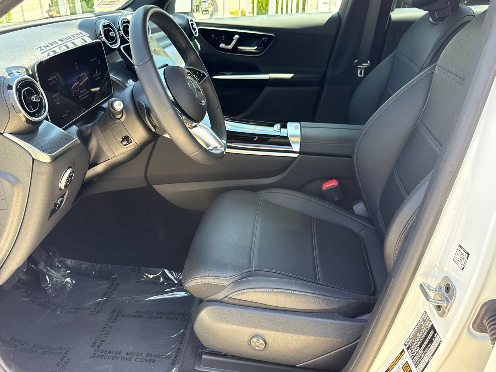 Used 2026 Mercedes-Benz GLC 300 image 26