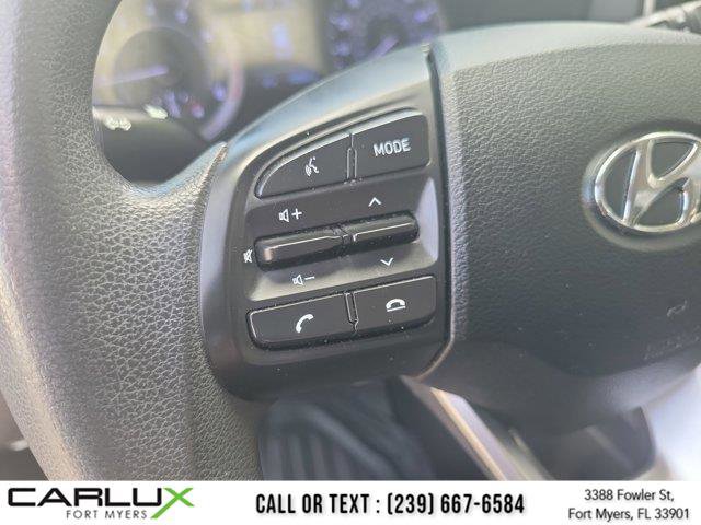 Used 2020 Hyundai Venue SE FWD image 21