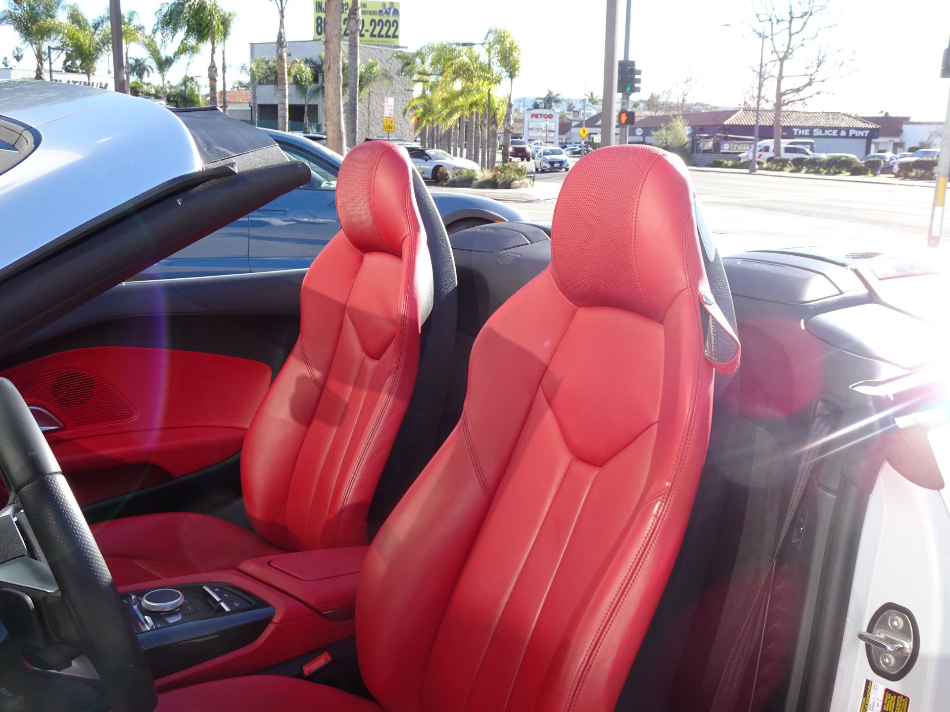 Used 2018 Audi R8 V10 AWD/4WD image 13