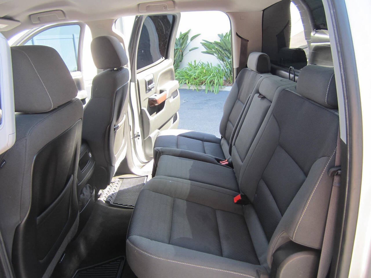 Used 2015 GMC Sierra 1500 SLE w/ SLE Value Package AWD/4WD image 17