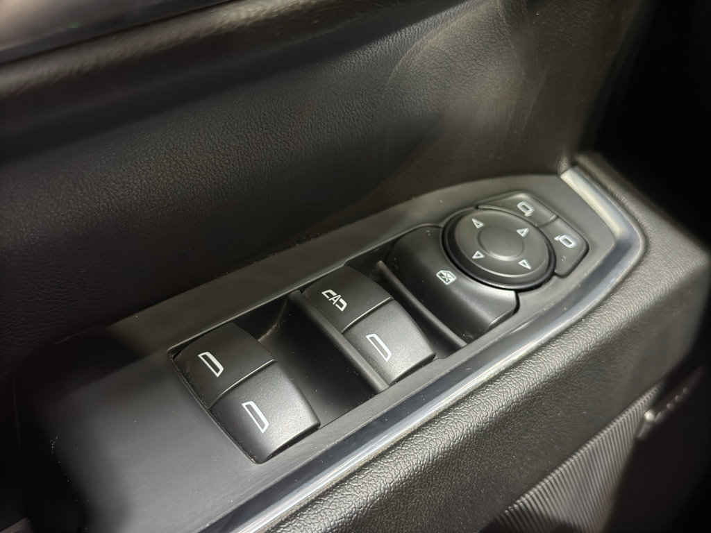 Used 2024 Chevrolet Silverado 1500 RST w/ Convenience Package II AWD/4WD image 35