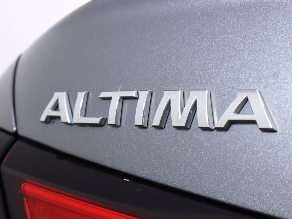 Used 2020 Nissan Altima 2.5 SR FWD image 32