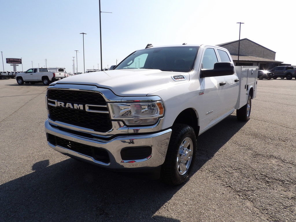Used 2022 RAM 3500 Tradesman w/ Chrome Appearance Group AWD/4WD image 68