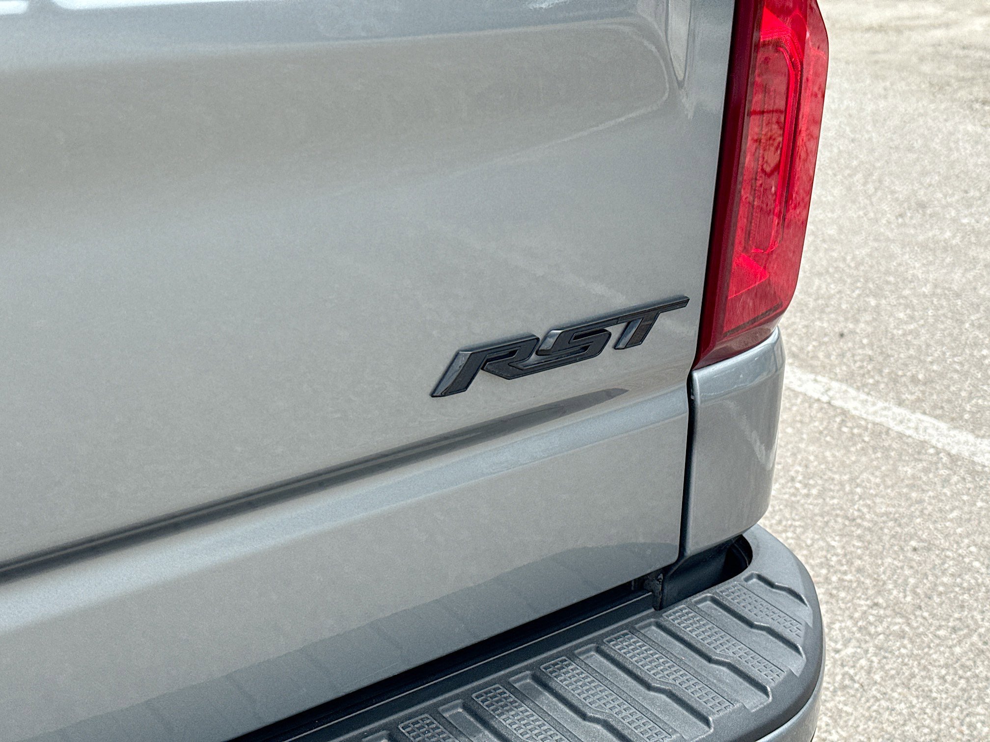 Used 2023 Chevrolet Silverado 1500 RST AWD/4WD image 11