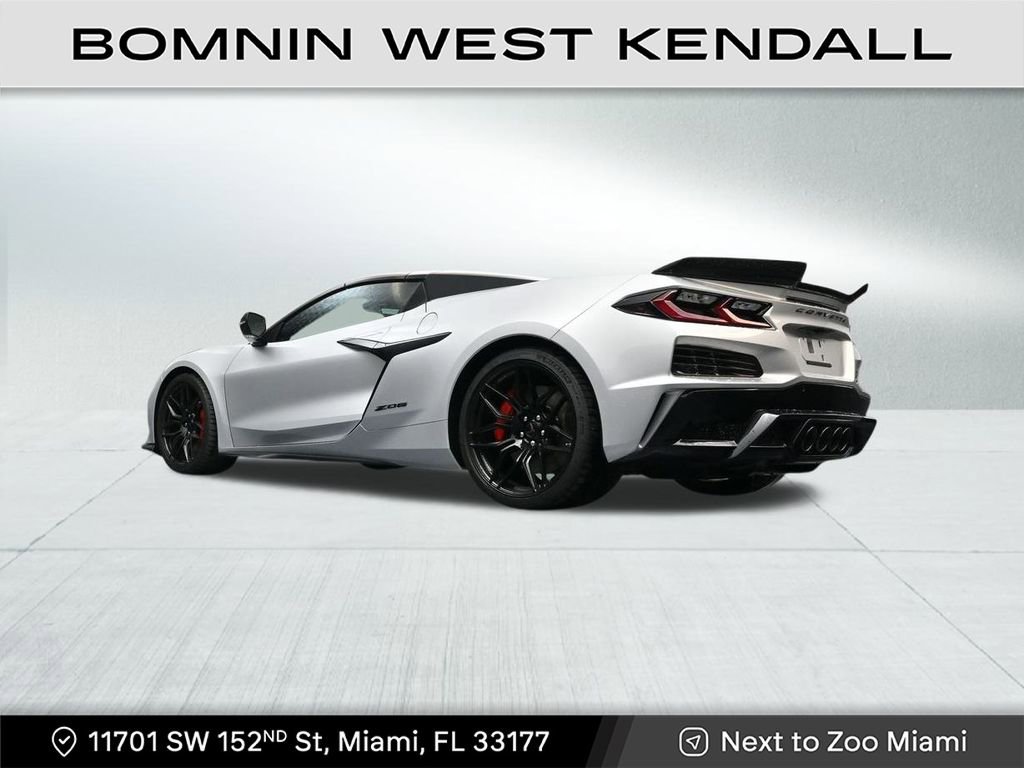 Used 2026 Chevrolet Corvette Z06 w/ Stealth Interior Trim Package image 22