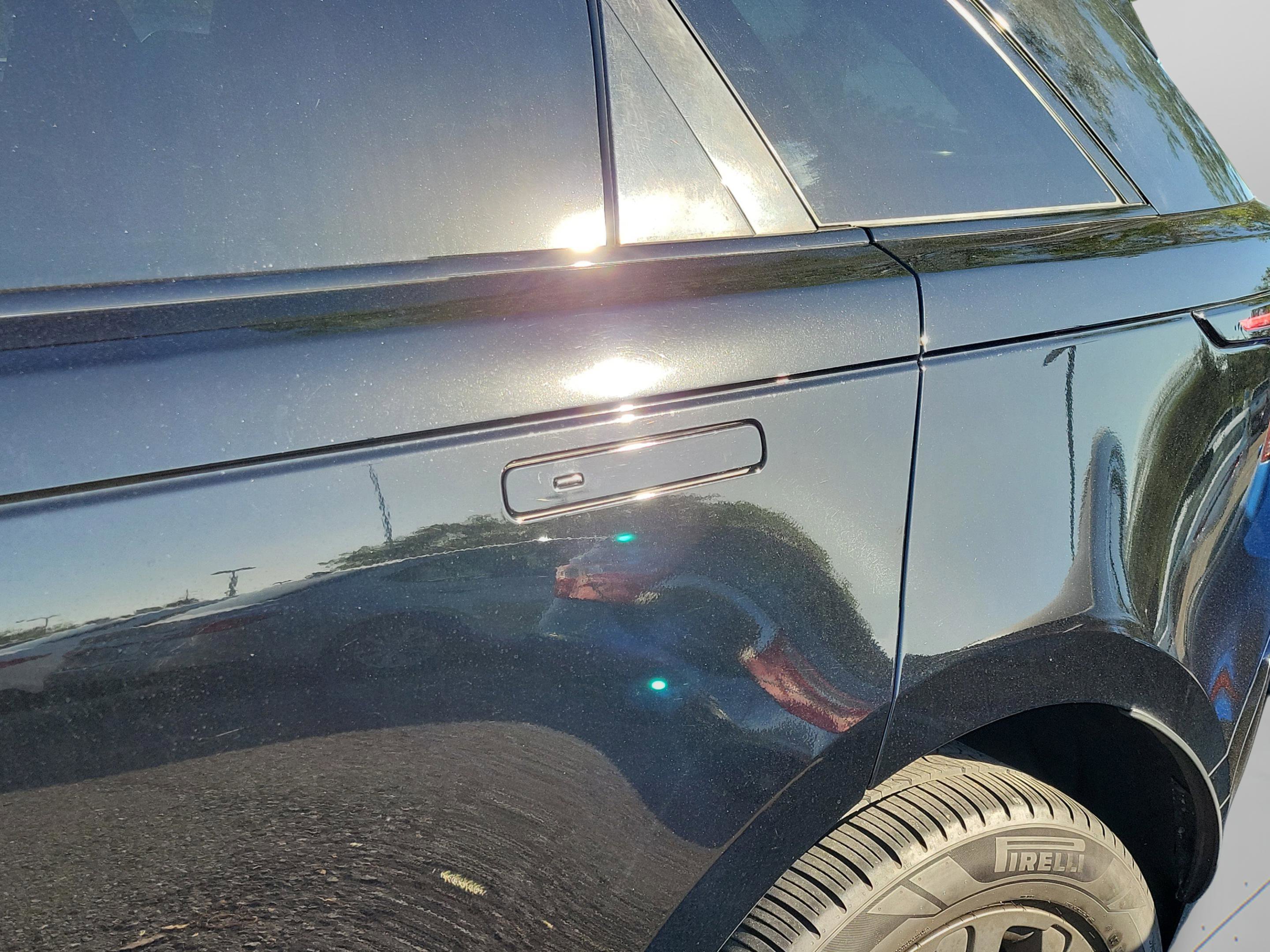 Used 2020 Land Rover Range Rover Velar R-Dynamic S image 25