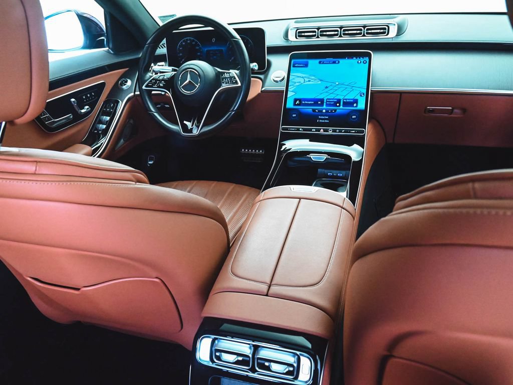 Used 2023 Mercedes-Benz S 500 4MATIC w/ AMG Line image 33