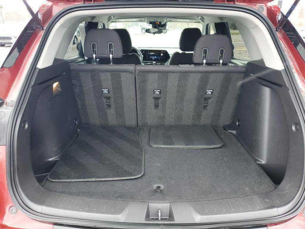 Certified 2024 Chevrolet TrailBlazer LT w/ Driver Confidence Package image 28