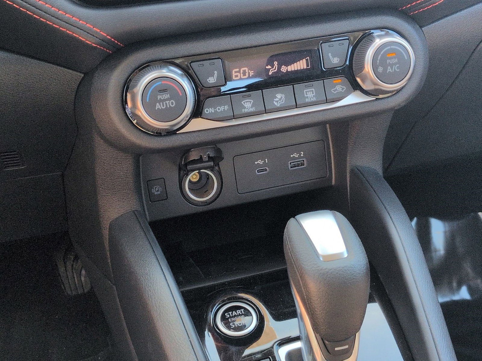 New 2025 Nissan Versa SR w/ Trunk Package image 19