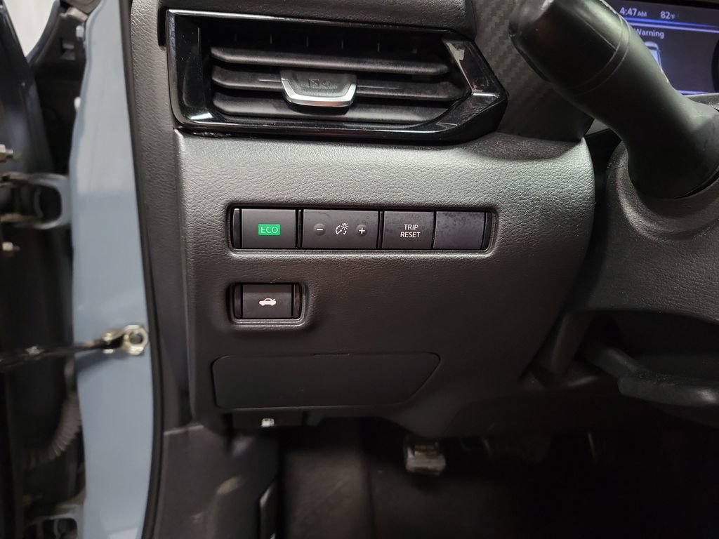 Used 2024 Nissan Sentra SV FWD image 22