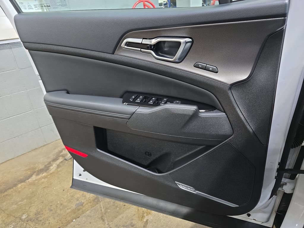 Used 2023 Kia Sportage SX FWD image 29