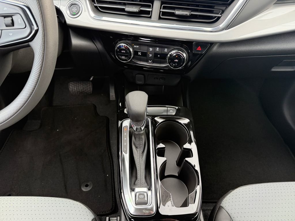 New 2026 Chevrolet Trax LT image 11