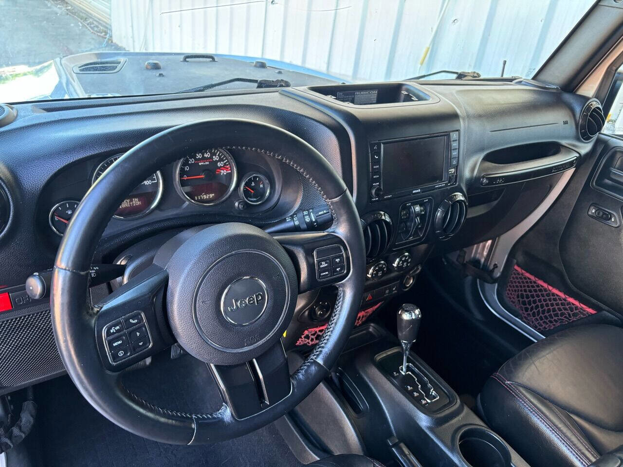 Used 2018 Jeep Wrangler Unlimited Rubicon AWD/4WD image 15