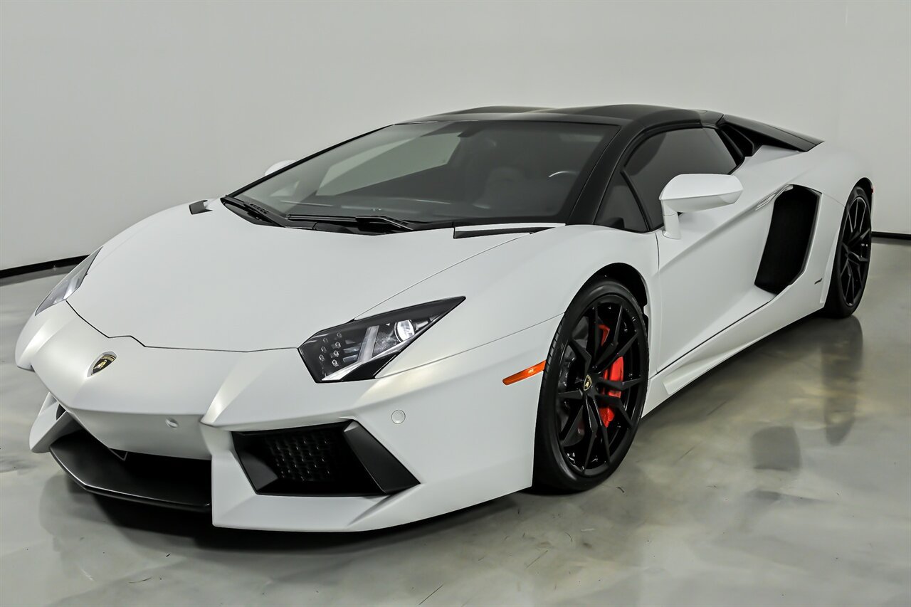 Used 2017 Lamborghini Aventador LP 700-4 AWD/4WD image 5