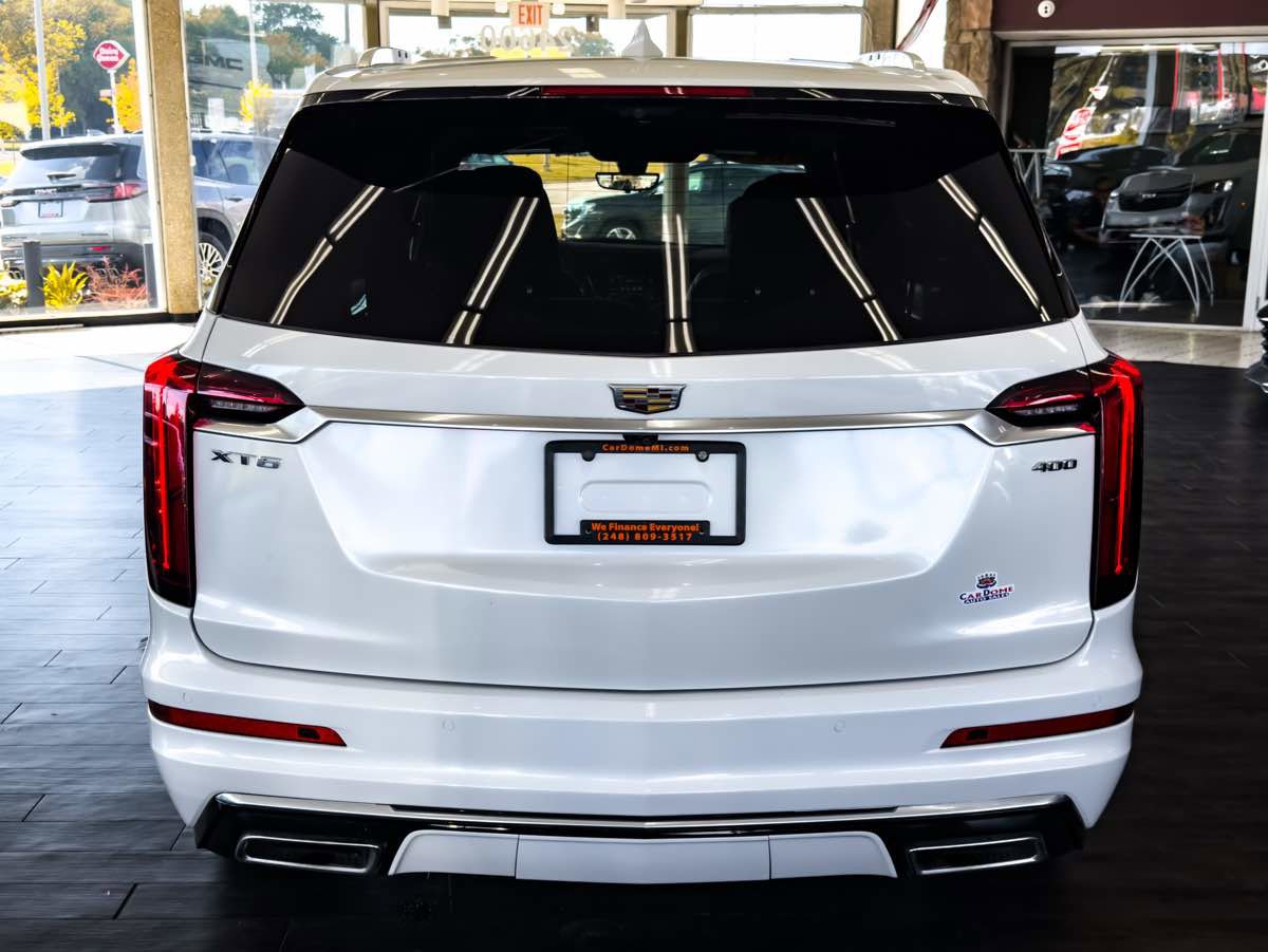 Used 2024 Cadillac XT6 Premium Luxury w/ Technology Package image 13