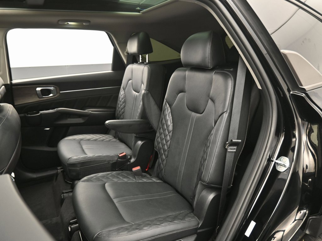 Used 2022 Kia Sorento SX Prestige image 29
