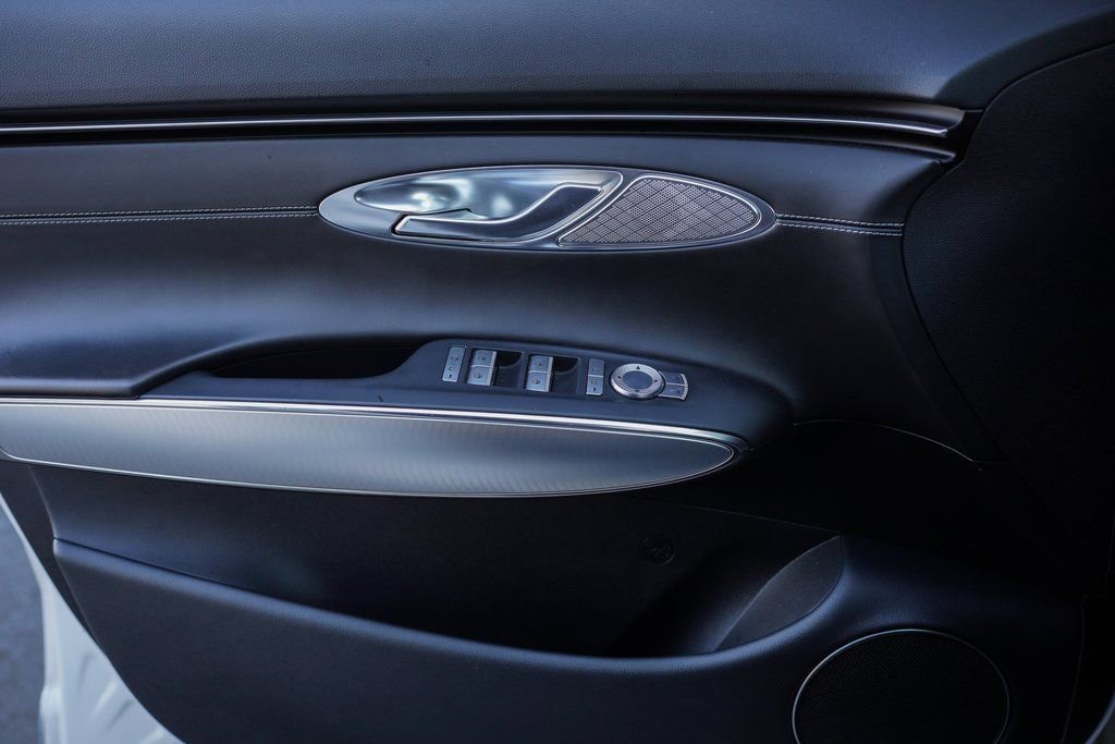 Used 2023 Genesis GV70 2.5T Select image 35