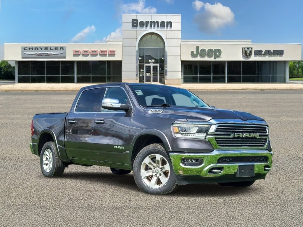 Used 2022 RAM 1500 Laramie AWD/4WD image 2