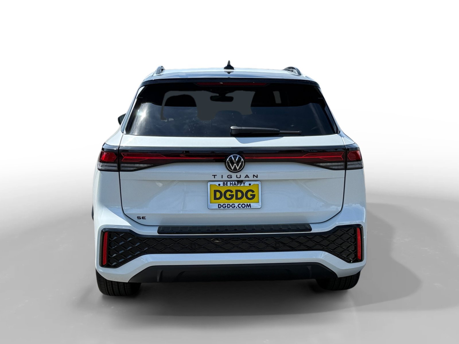 New 2026 Volkswagen Tiguan SE R-Line FWD image 4