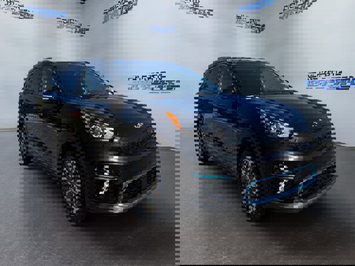 Used 2022 Kia Niro EX image 3
