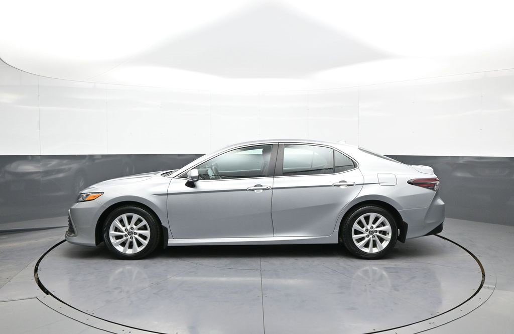 Certified 2021 Toyota Camry LE image 9