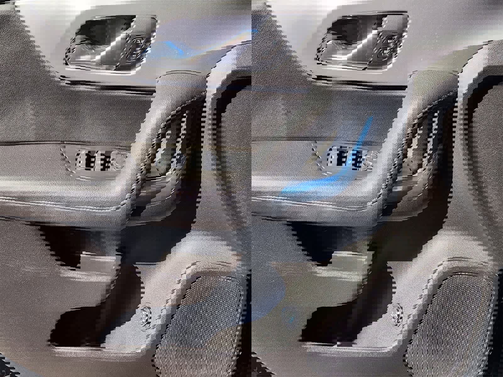 Used 2021 Chevrolet Blazer LT image 22