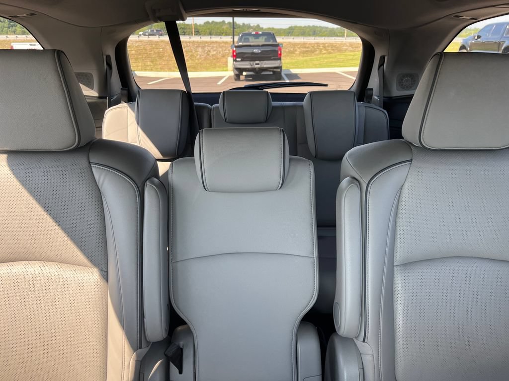 Used 2022 Honda Odyssey Elite image 19