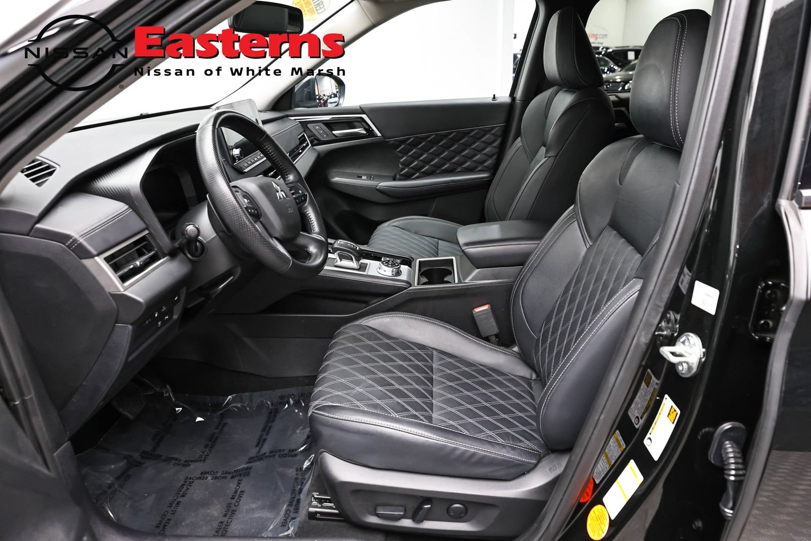Used 2024 Mitsubishi Outlander SEL AWD/4WD image 13