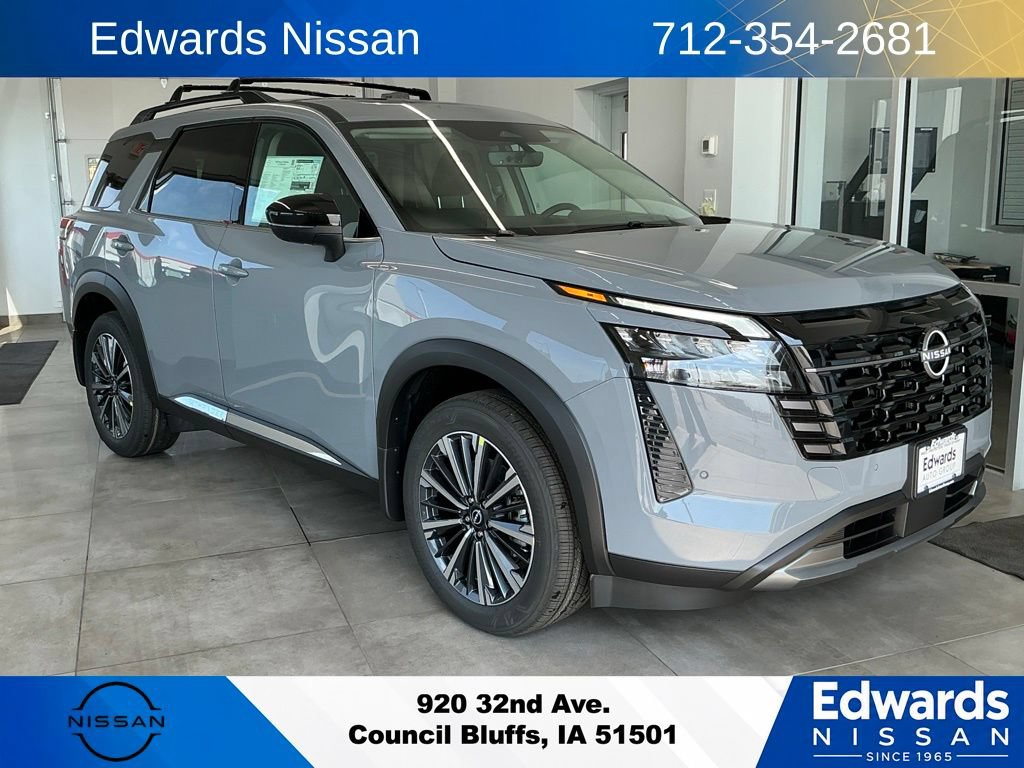 New 2026 Nissan Pathfinder Platinum AWD/4WD image 1
