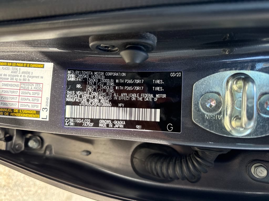 Used 2023 Toyota 4Runner TRD Off-Road Premium AWD/4WD image 31